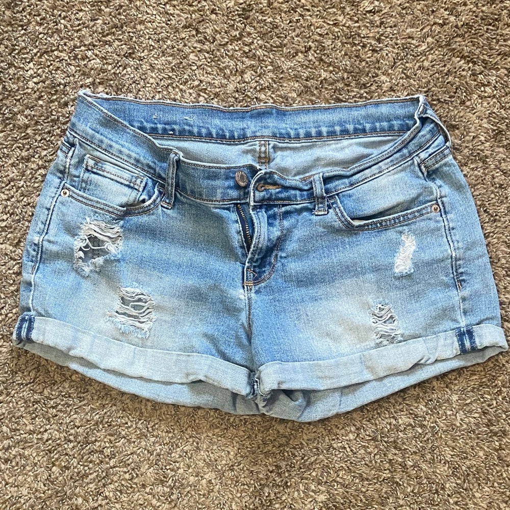 ☀️ Old Navy Distressed Light Blue Denim Roll-Hem Shorts